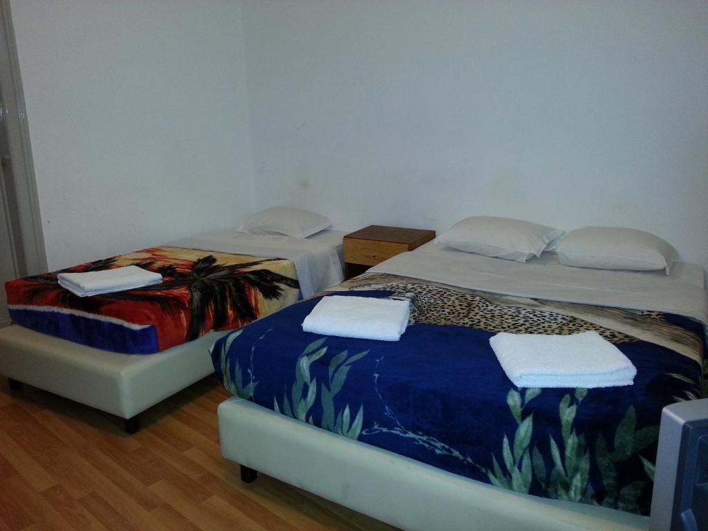City Centre Anjos Guesthouse Лиссабон Номер фото
