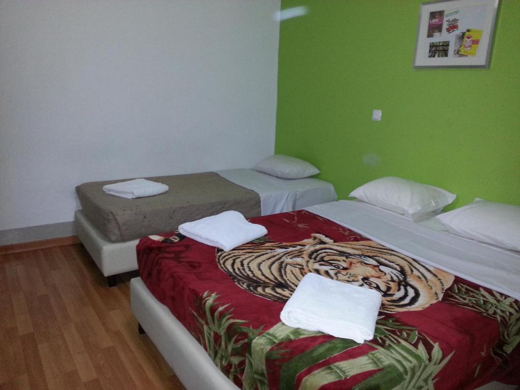 City Centre Anjos Guesthouse Лиссабон Номер фото